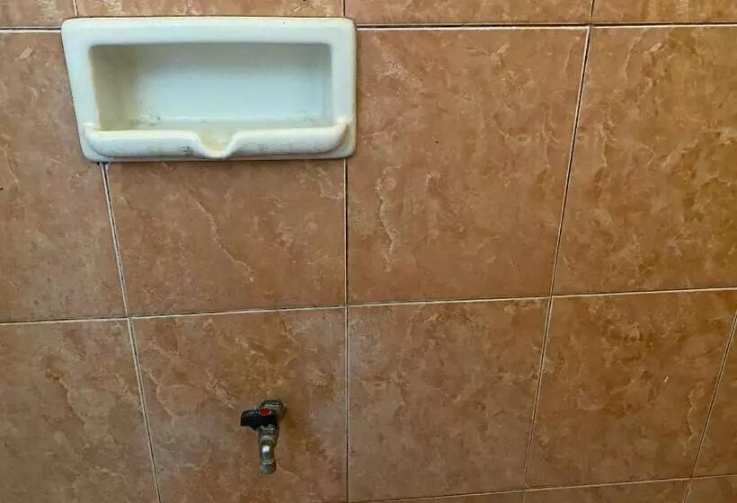 ホテル Oyo 93638 Lotus Guest House