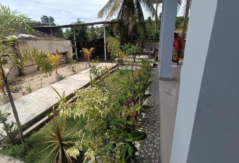 Hotel Oyo 93638 Lotus Guest House