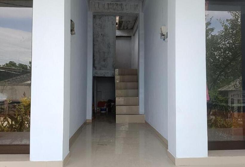 Hotel Oyo 93638 Lotus Guest House