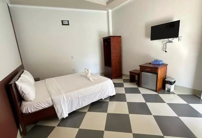 هتل Pharos Guesthouse