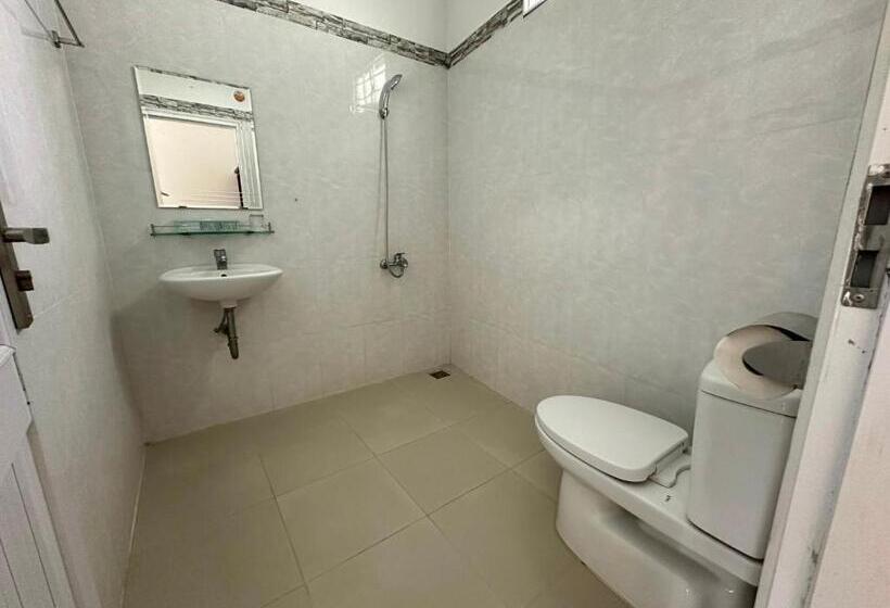 هتل Pharos Guesthouse