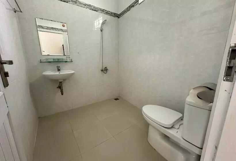 هتل Pharos Guesthouse