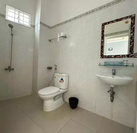 هتل Pharos Guesthouse