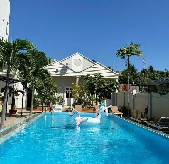 هتل Pharos Guesthouse