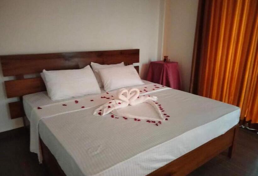 فندق Rock View Inn