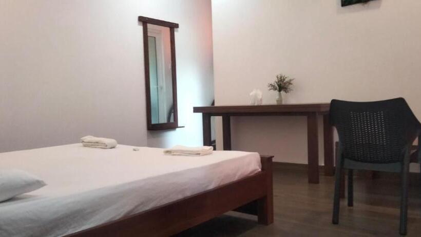 فندق Rock View Inn