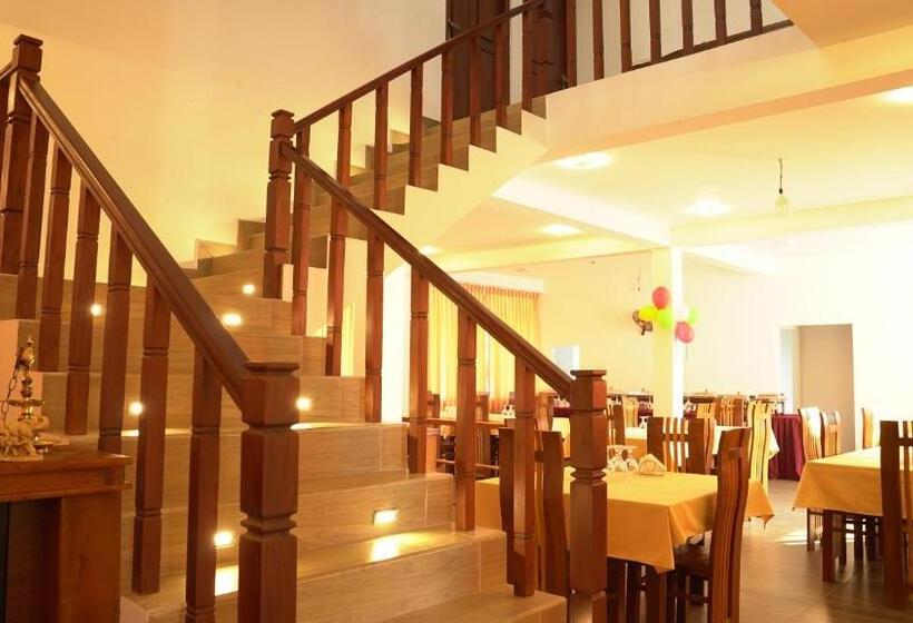 فندق Rock View Inn