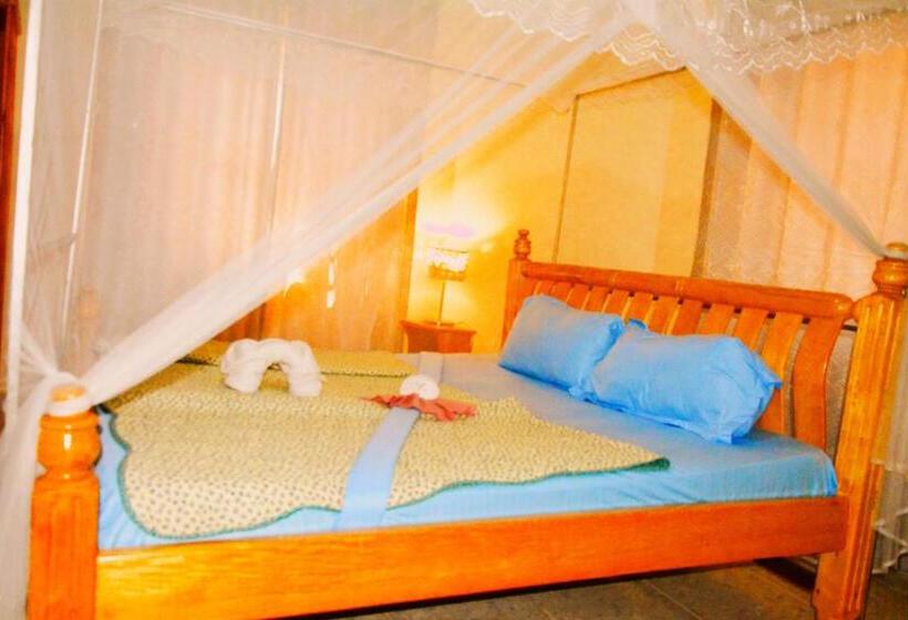 Lakeshore Bed And Breakfast