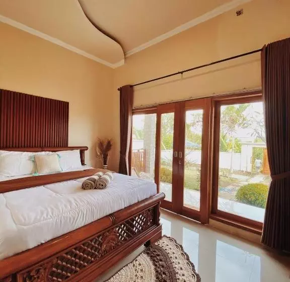 ペンション Sumbul View Surfcamp