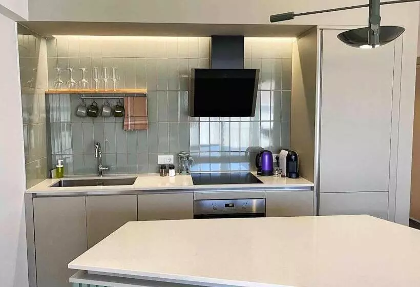 B Suites