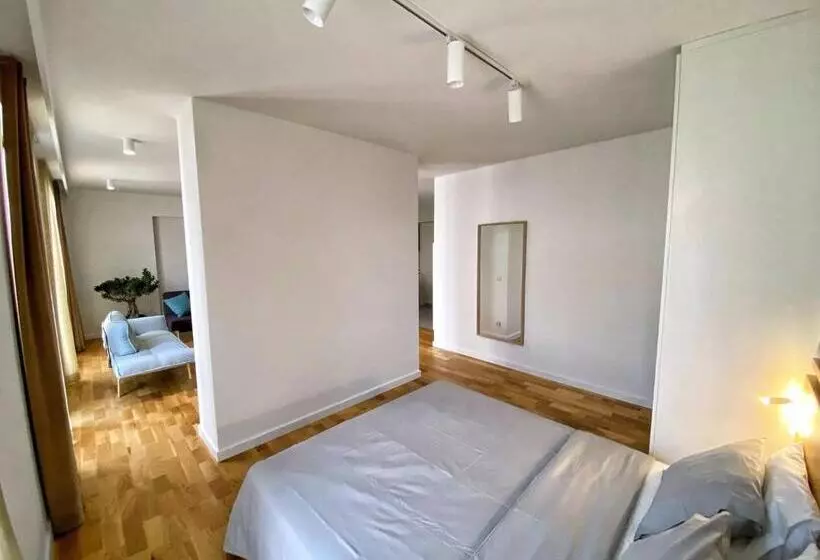 B Suites