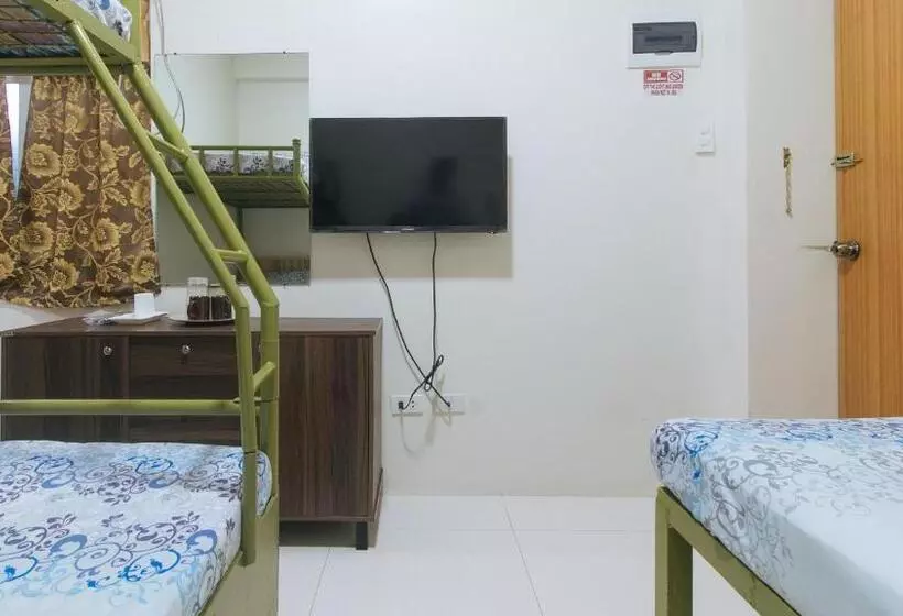 ホテル Cm Apartelle Iloilo International Airport By Reddoorz