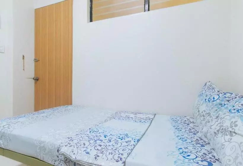 ホテル Cm Apartelle Iloilo International Airport By Reddoorz