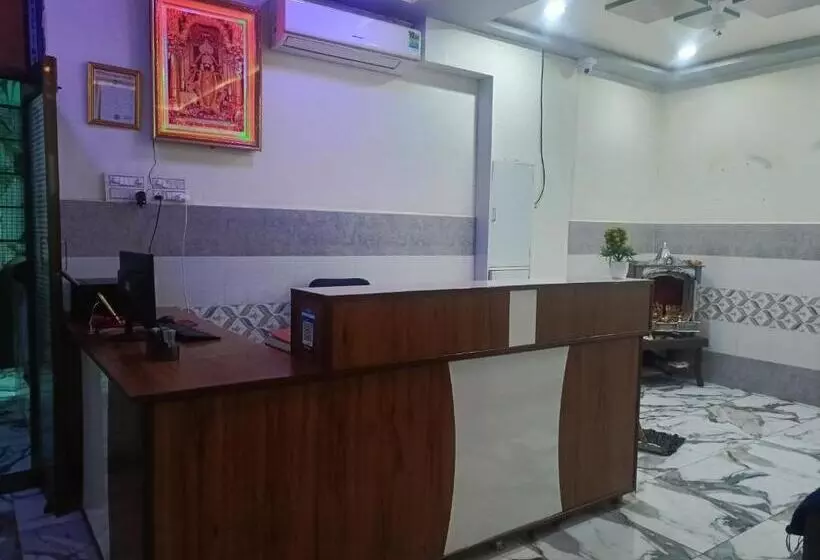 ホテル Devkamal