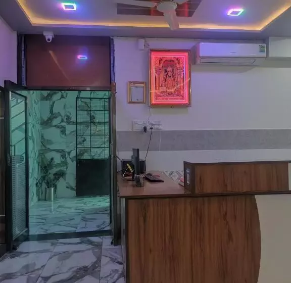ホテル Devkamal