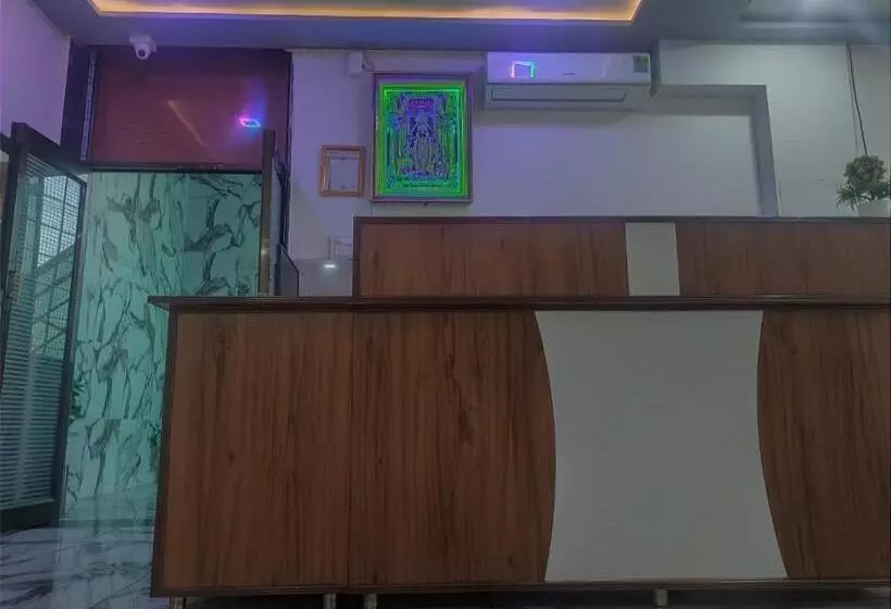ホテル Devkamal