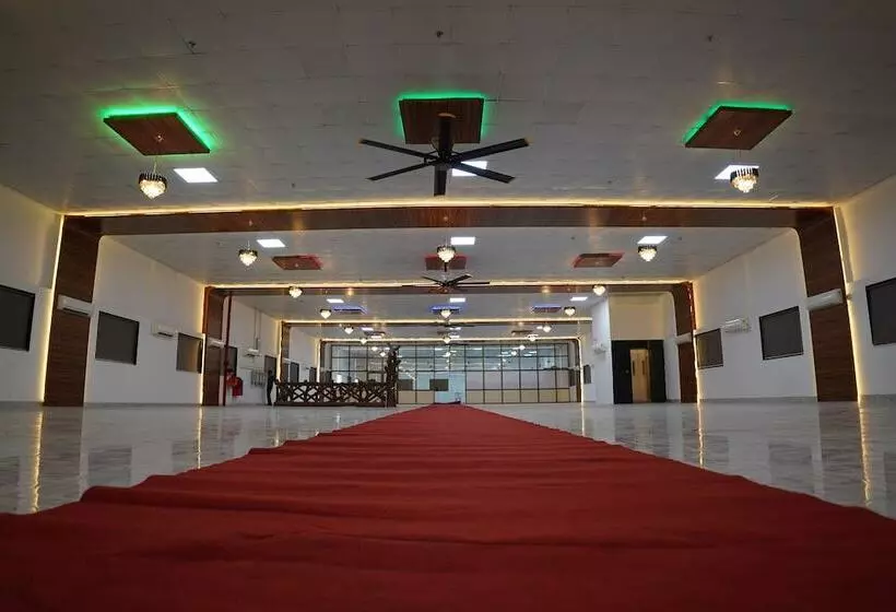 ホテル Clarks Safari Kheda, Ahmedabad