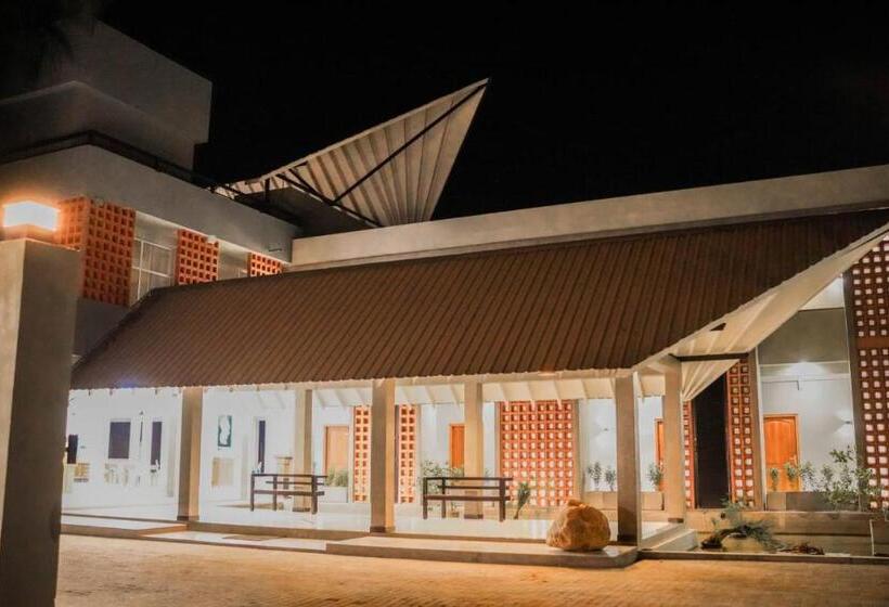 ホテル Hiru Beach Resort