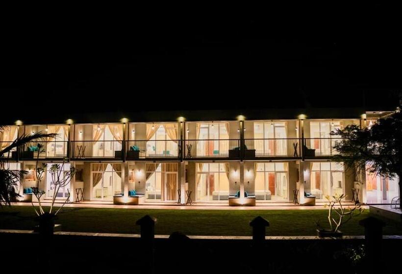 ホテル Hiru Beach Resort