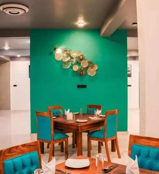 Hotelli Hiru Beach Resort