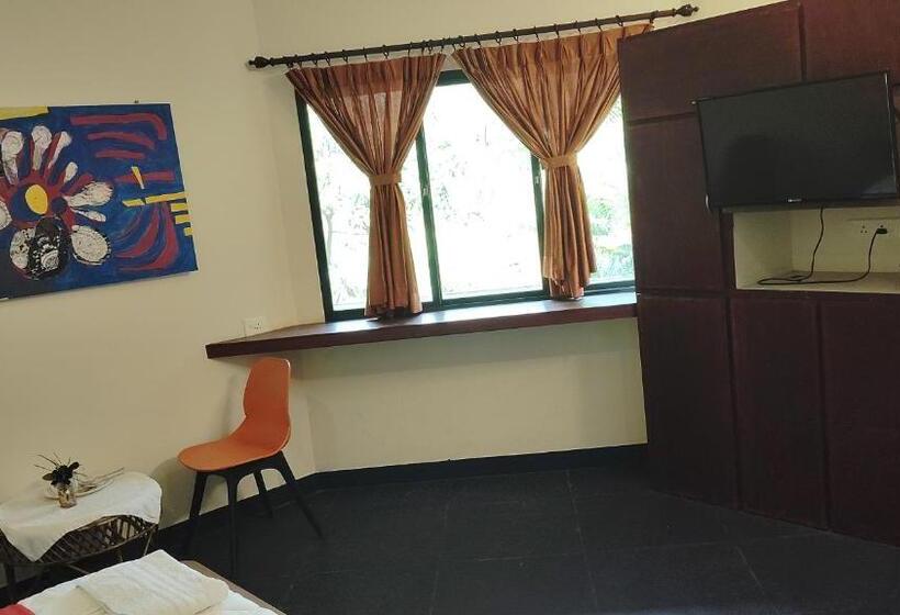 هتل Smiley Resort