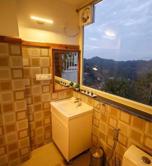 Hotelli The Crosswoods Three