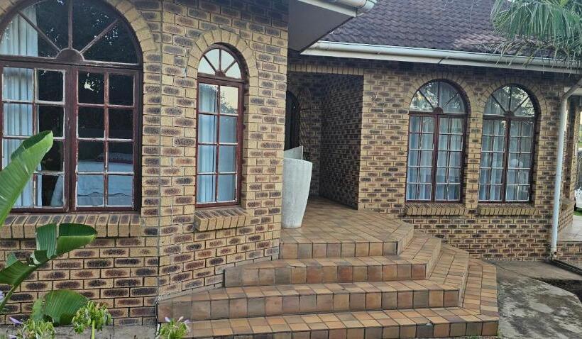 Pension Adante Lodge 27 Mlonyeni