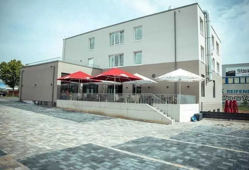 Hotelli Central Vis A Vis