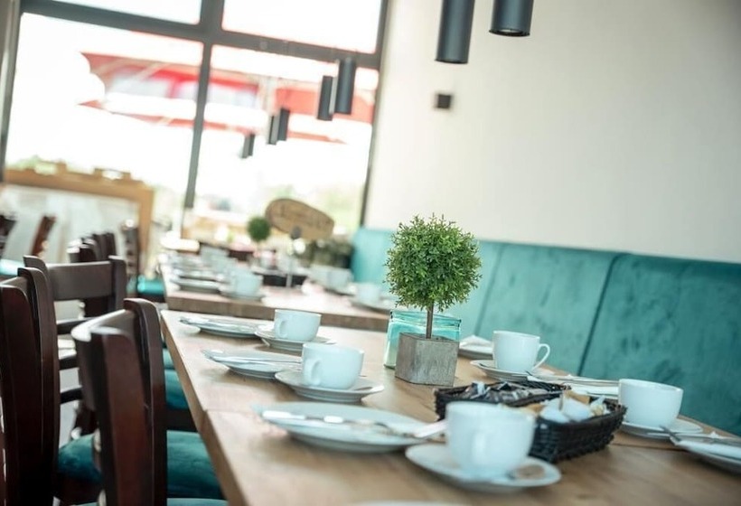 בית מלון כפרי Central Vis A Vis