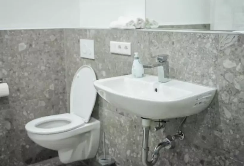 Hotelli Central Vis A Vis