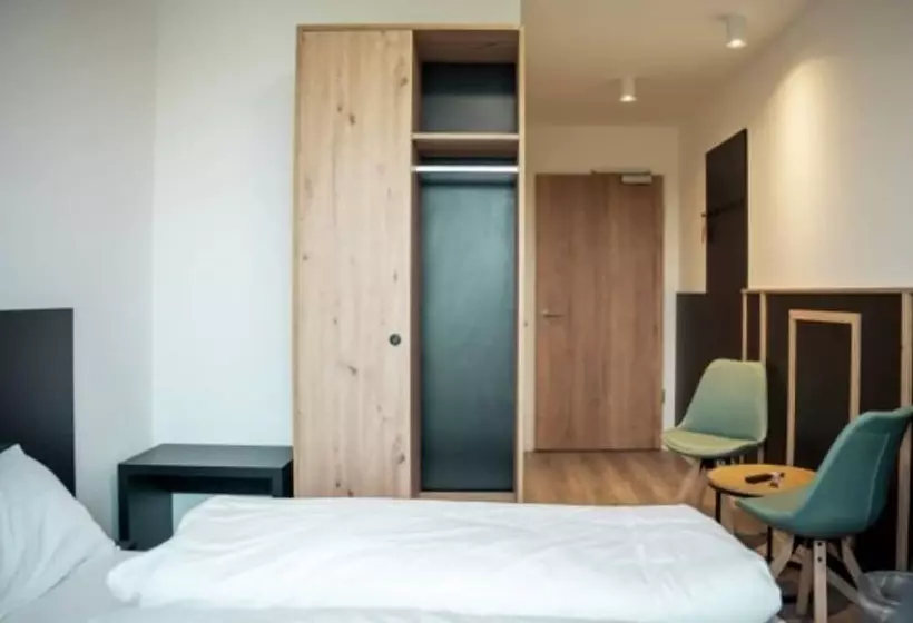 Hotelli Central Vis A Vis