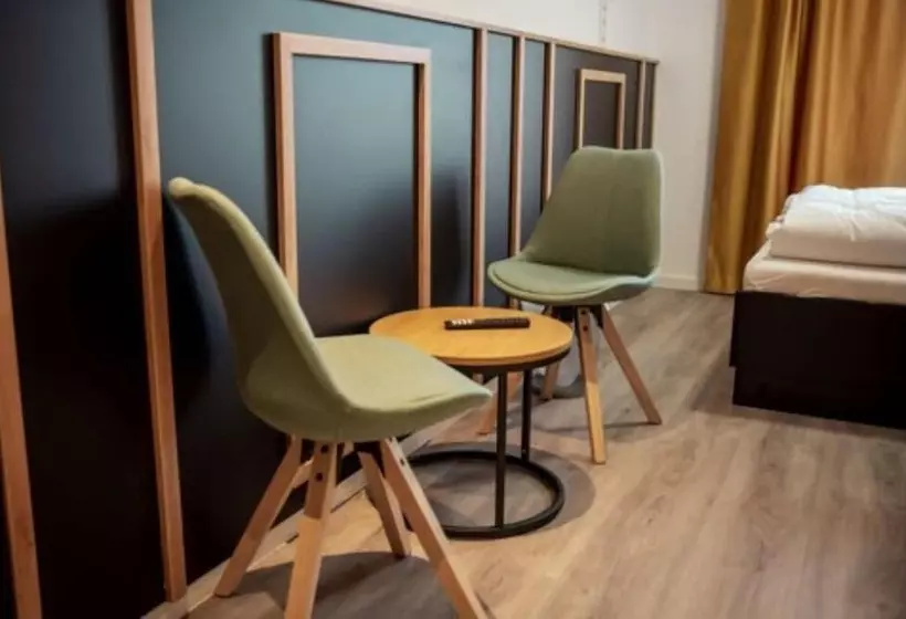 Hotelli Central Vis A Vis