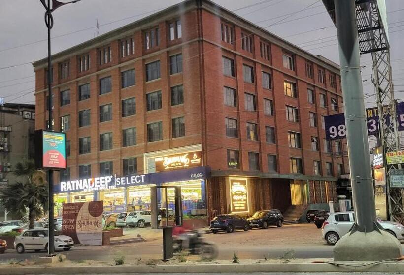 בית מלון כפרי Shubham Palace