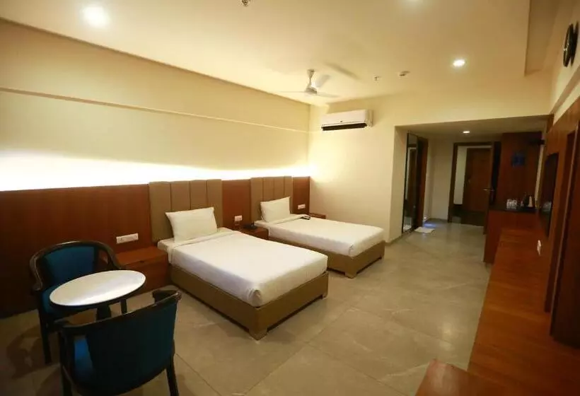 ホテル Shubham Palace