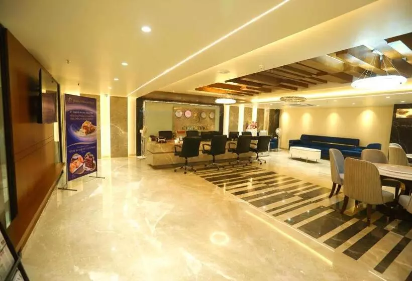 ホテル Shubham Palace