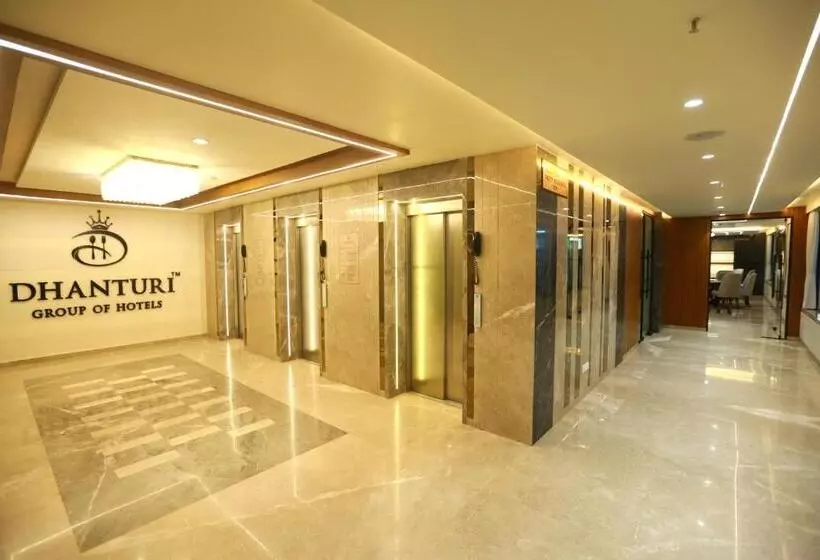 ホテル Shubham Palace