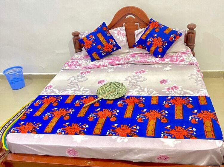 Mystic Manor Stonetown B&b