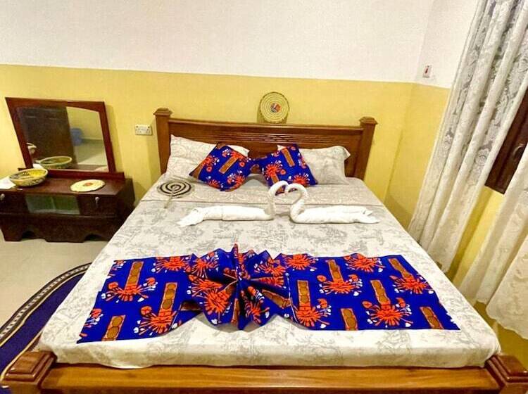 Mystic Manor Stonetown B&b