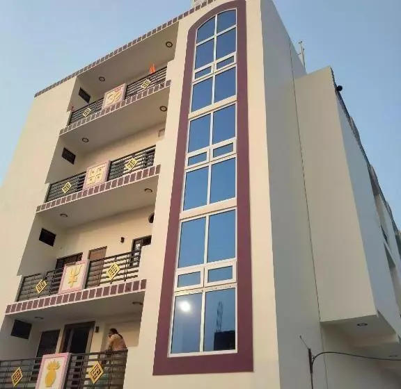 ペンション Goswami Guest House