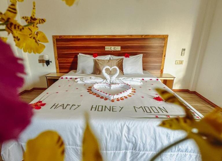 پانسیون Hanifaru Beach Inn