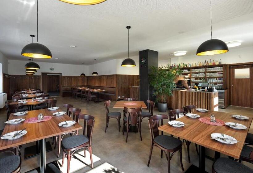 Pension Hospoda U Máně