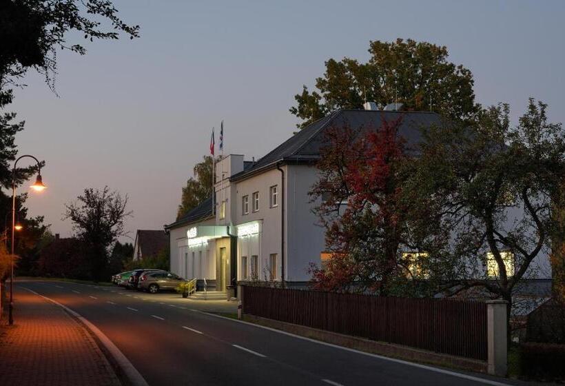 Pension Hospoda U Máně