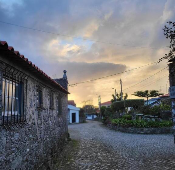 پانسیون Torre De Santiago Guest House