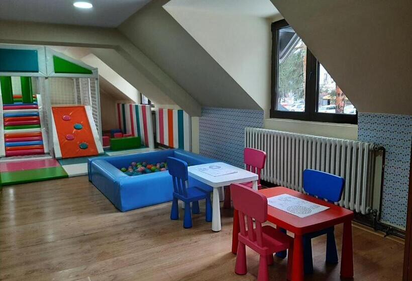 هاستل Konaciste Pepa