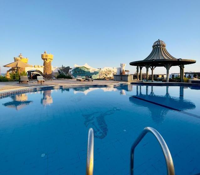 هتل Black Prince Camp