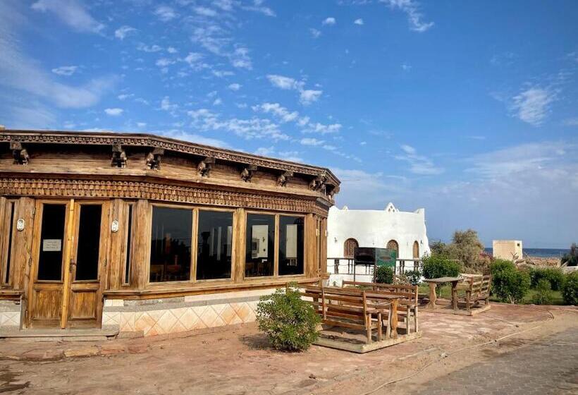 هتل Black Prince Camp