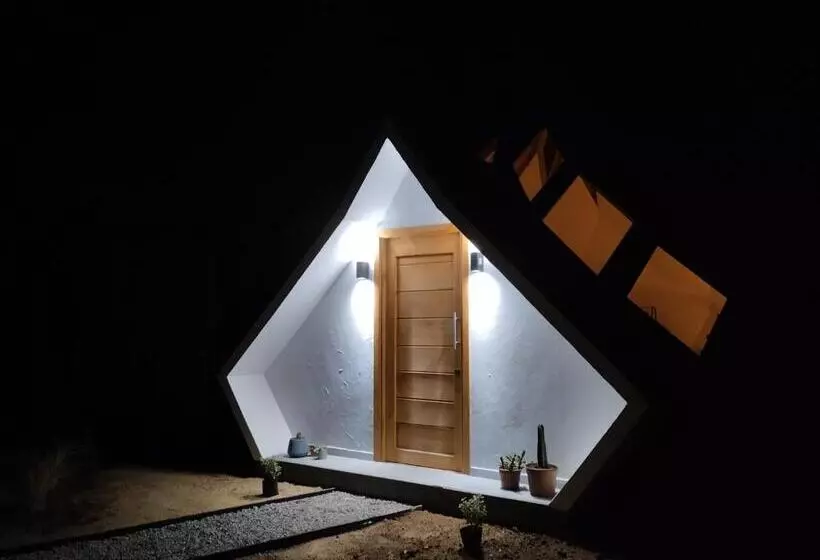 カプセルホテル Panilongo Lodge