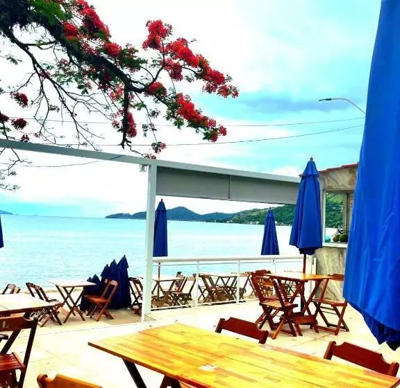 Hotelli Pousada E Restaurante J L