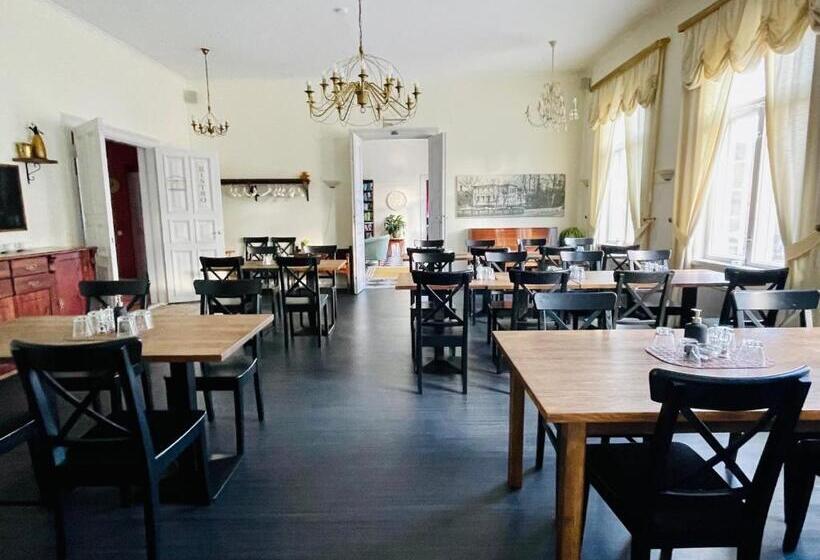 Отель Strömfors Bed & Bistro Oy