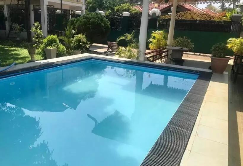 ペンション Kingz And Queenz   Negombo